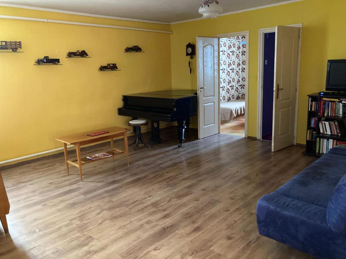 Gyöngyös Leander Vendeghaz 아파트 외부 사진